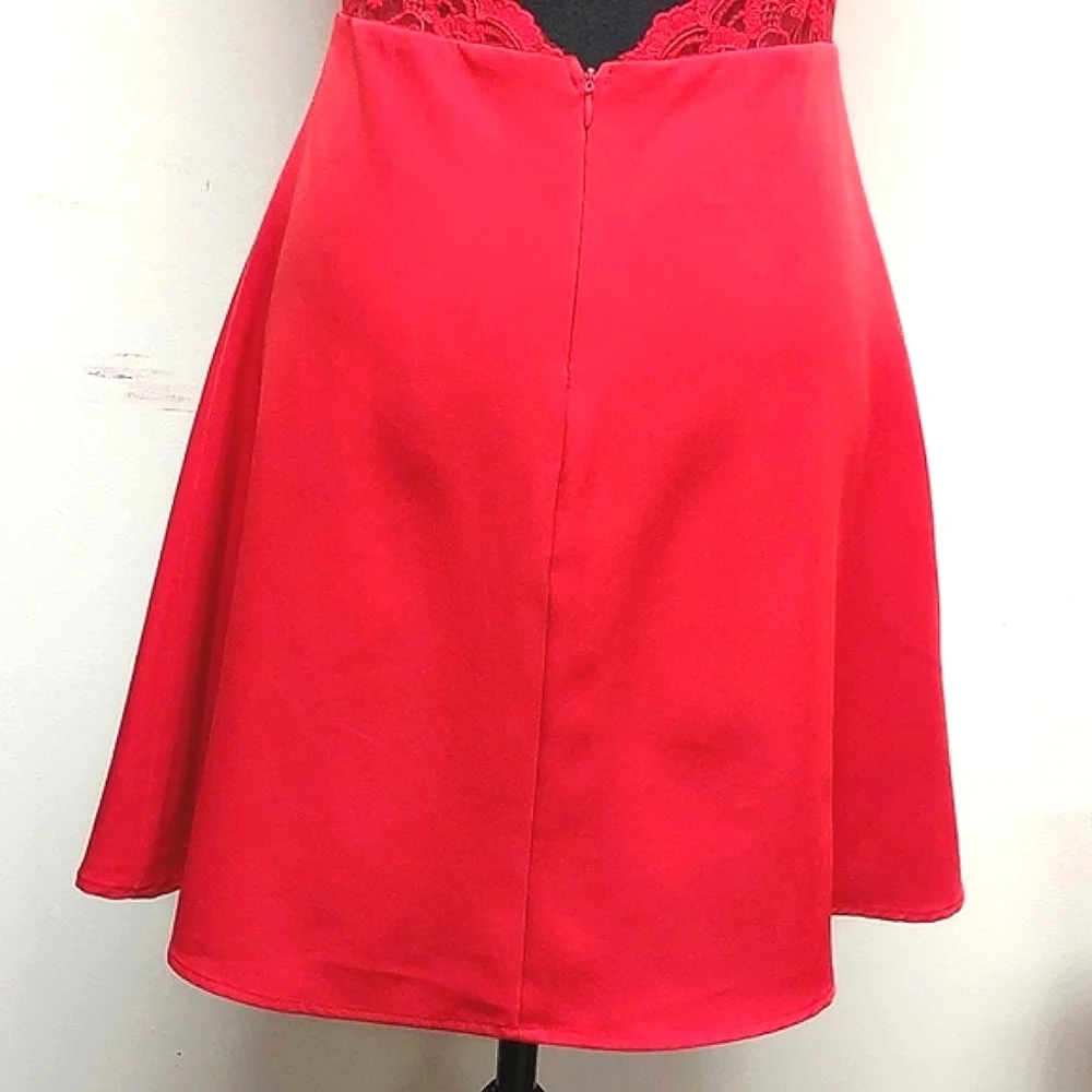 LuLu's Flirt and Flair Red Backless Mini Skater Dress Size Medium EUC - Picture 10 of 13